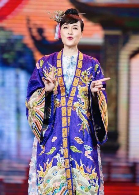 Vân Dung khiến nhiều người nhớ tới những vai diễn trong Táo Quân.