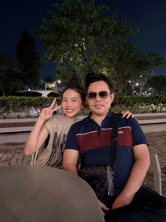 Phương Mỹ Chi chia sẻ khoảnh khắc bên Quang Lê, nóng lòng chờ đợi đến đêm nhạc hội Dân chơi dân ca.