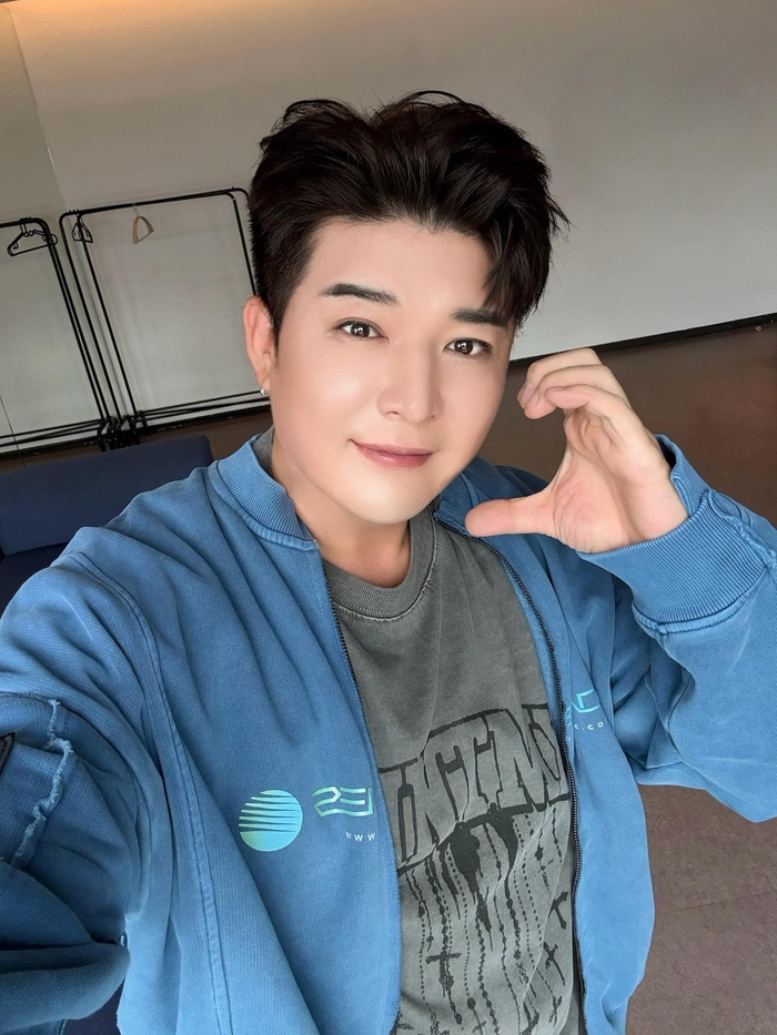 Trước đó, Shindong từng gây chú ý khi chia sẻ về hành trình giảm cân của mình.&nbsp;