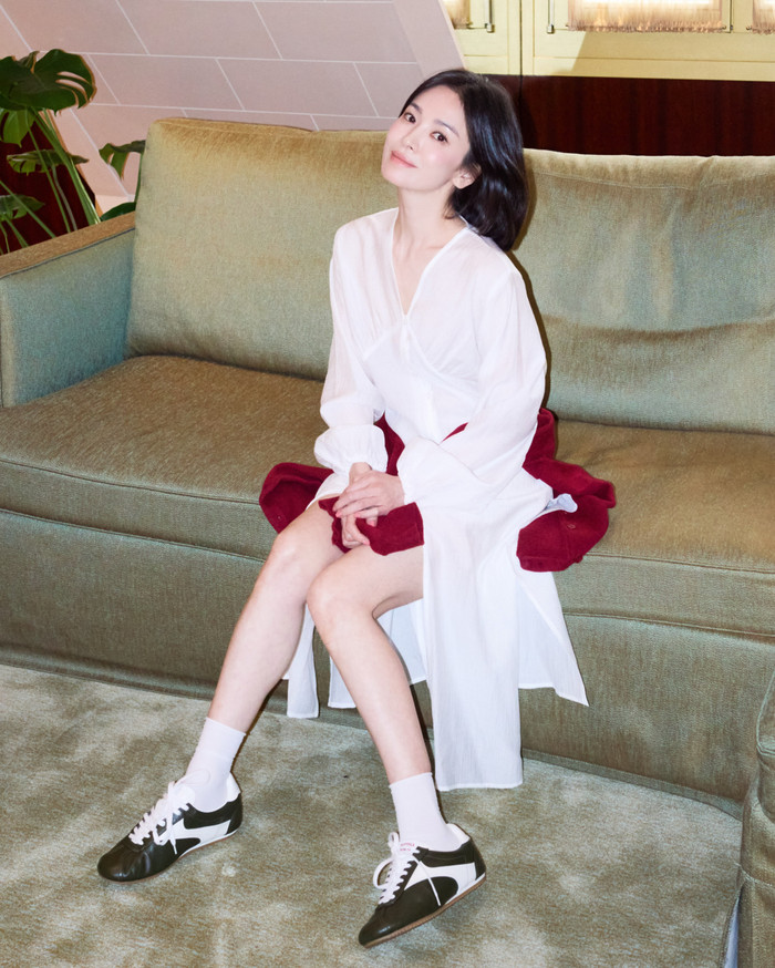 Song Hye Kyo duy trì sức hút sau hơn 20 năm hoạt động nghệ thuật.