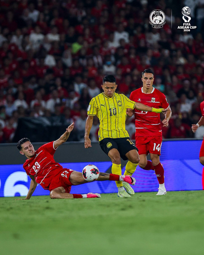 Indonesia chỉ chơi với 10 người từ hiệp 1 nhưng vẫn cầm hòa Malaysia 0-0, khiến cuộc đua vào chung kết FIFA ASEAN Cup 2026 trở nên cực kỳ căng thẳng. Ảnh: Malaysia NT