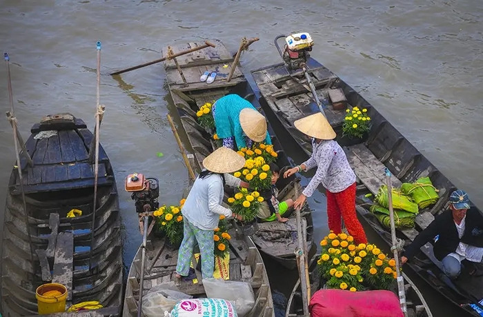 Khung cảnh trên chợ nổi Trà Ôn. Ảnh: Sưu tầm