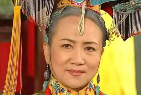 Lão Phật Gia - người quyền lực nhất hậu cung Hoàn Châu Cách Cách.