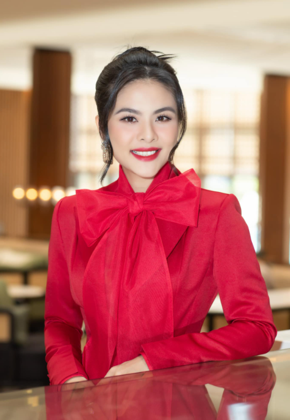 Diễn viên Vân Trang.