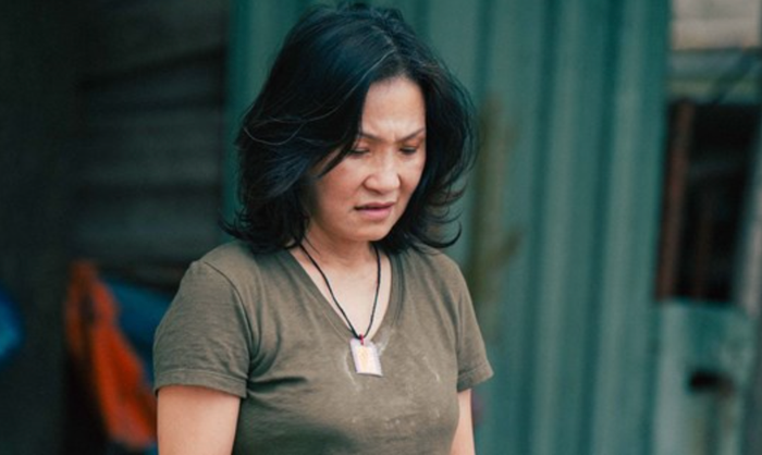 Hồng Đào gây chú ý với vai bà chủ trại hòm trong “Lên hương”.