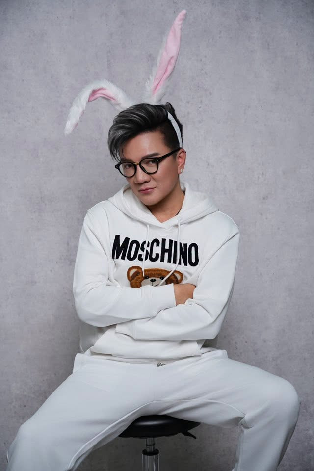Đàm Vĩnh Hưng nhận được tình cảm yêu mến của nhiều khán giả nhờ sự gần gũi, hài hước.