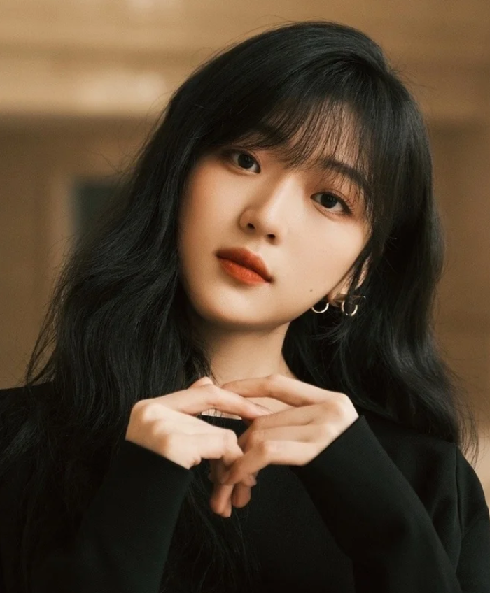 Lối diễn tự nhiên, mềm mại nhưng không yếu đuối giúp Tôn Thiên tạo được sự đồng cảm với khán giả.