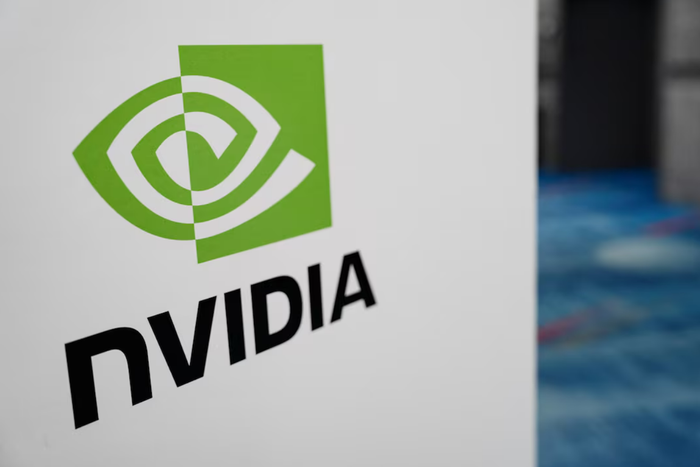 Nvidia sẽ chi 12,93 tỷ USD để mua lại Hugging Face, qua đó tận dụng nguồn lực tài chính ngày càng lớn để mở rộng ảnh hưởng trong thị trường mô hình mã nguồn mở. Ảnh: Reuters