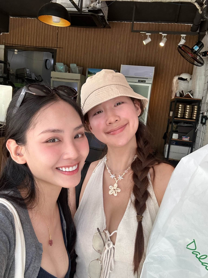 Mai Phương gửi lời chúc đến Bảo Ngọc trước chung kết Miss World.