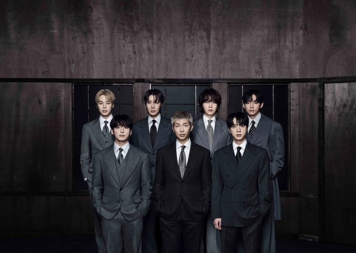 BTS lập kỷ lục mới với ARIRANG, album 6 tháng tuổi bất ngờ tăng hạng tại Anh Ảnh 2