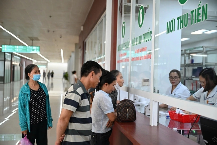Bộ Y tế đề xuất tăng mức hưởng và phạm vi hưởng BHYT - Ảnh: D.LIỄU