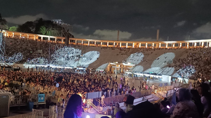 Concert aespa gây xôn xao vì khán đài vắng vẻ, 'gà đẻ trứng vàng' SM đã hết thời? Ảnh 2