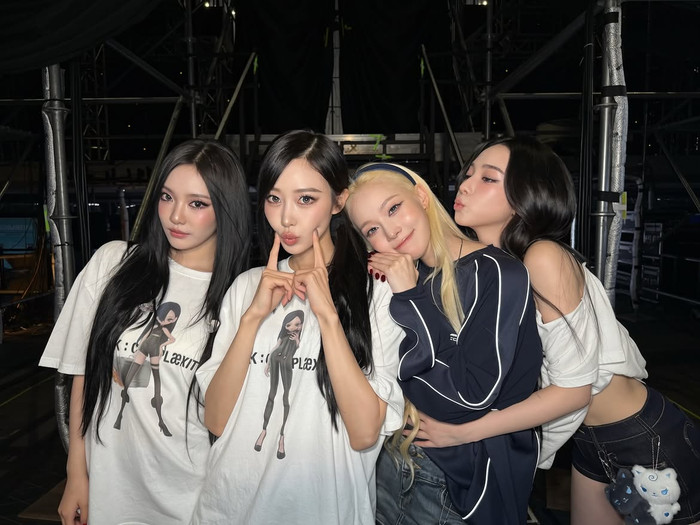 Concert aespa gây xôn xao vì khán đài vắng vẻ, 'gà đẻ trứng vàng' SM đã hết thời? Ảnh 3