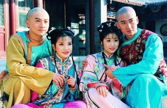 Tiểu Yến Tử, Tử Vy, Vĩnh Kỳ và Nhĩ Khang - nhóm bạn tạo nên linh hồn của Hoàn Châu Cách Cách.