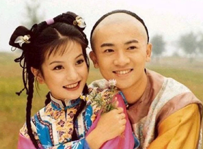 Tiểu Yến Tử - Vĩnh Kỳ: Chuyện tình vừa ngọt ngào vừa nghịch ngợm của cặp đôi được khán giả nhiều thế hệ yêu thích.