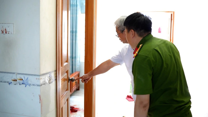 Lực lượng chức năng tổ chức khám nghiệm hiện trường vụ 3 mẹ con bị sát hại tại Đồng Nai - Ảnh: Công an cung cấp&nbsp;