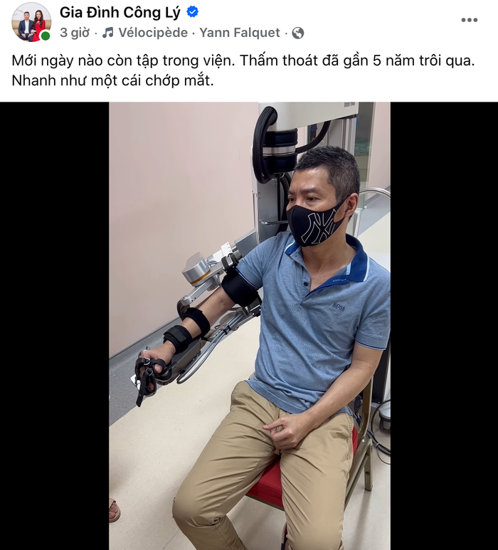 Gia đình NSND Công Lý đăng tải một đoạn clip ghi lại hình ảnh nam nghệ sĩ tập luyện hồi sức trong bệnh viện.&nbsp;