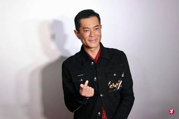 Cổ Thiên Lạc cùng One Cool Film Production Limited đang đối mặt vụ kiện đòi khoản tiền gốc và lãi được nguyên đơn tính toán khoảng 149 triệu HKD.