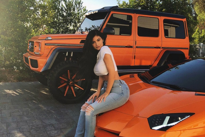 Kylie từng bị đau thần kinh tọa và đau lưng dữ dội đến mức ở tuần thai thứ 12, cô gần như không thể đi lại bình thường.&nbsp;