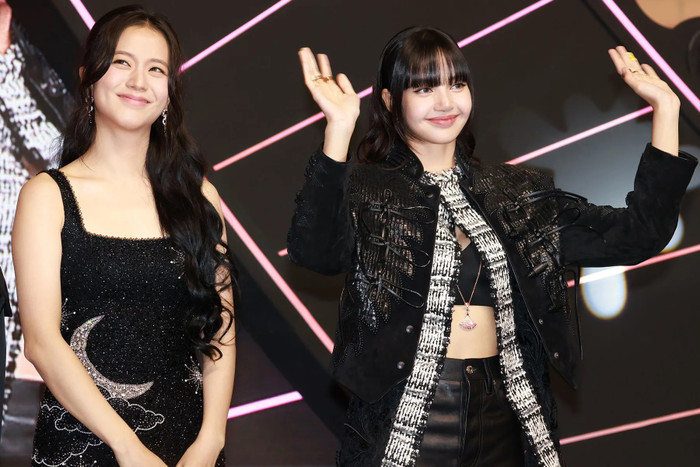 Lisa 'bỏ xa' chị cả Jisoo Ảnh 7