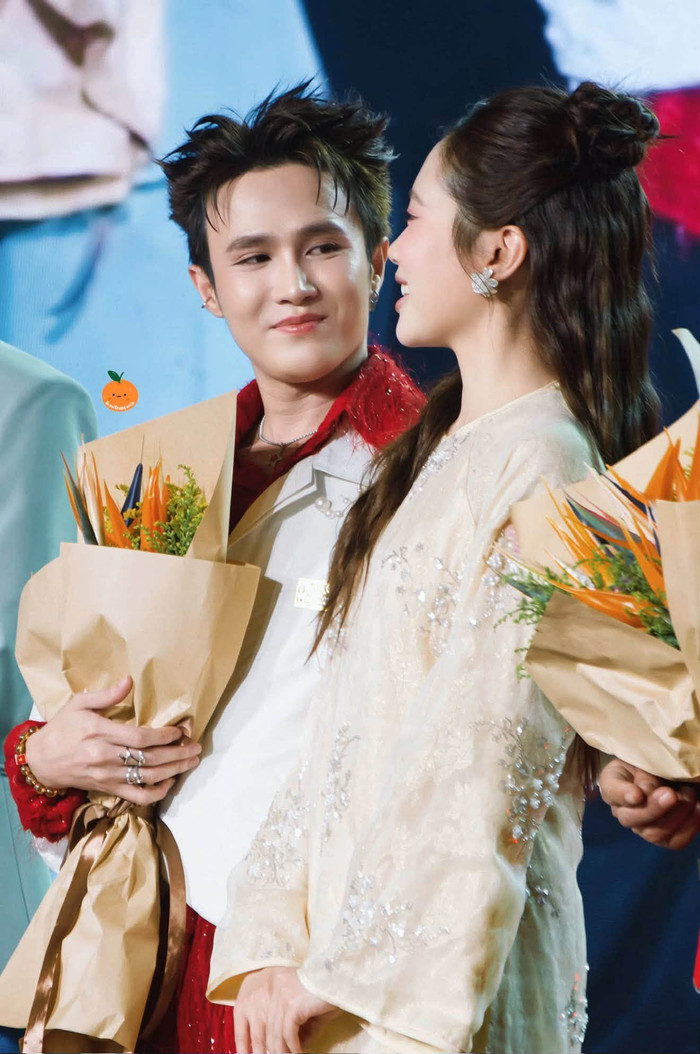 Huỳnh Lập chia sẻ ánh mắt tự hào dành cho 'nữ chính Nhà Gia Tiên' Phương Mỹ Chi. Ảnh: FBNV
