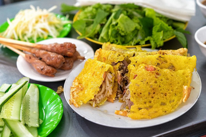 Về quê Mỹ Tâm ăn gì nếu đã quá quen mì Quảng, bánh tráng cuốn thịt heo? Ảnh 4