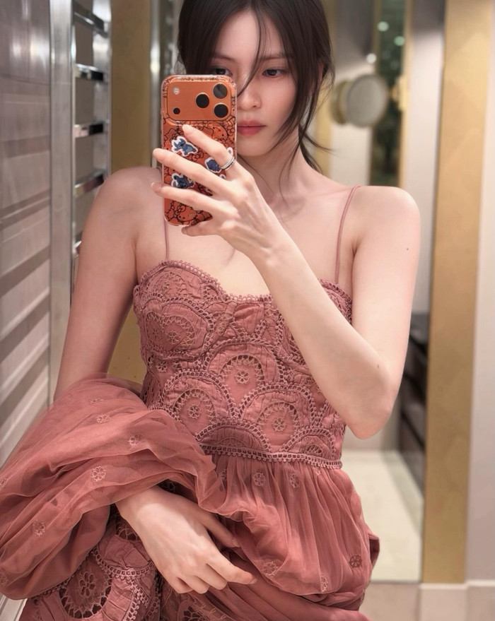 Han So Hee chia sẻ thẳng thắn về chuyện kết hôn và sinh con.