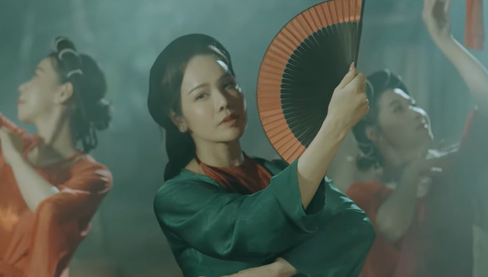 Hình ảnh của Nhật Kim Anh trong MV mới.