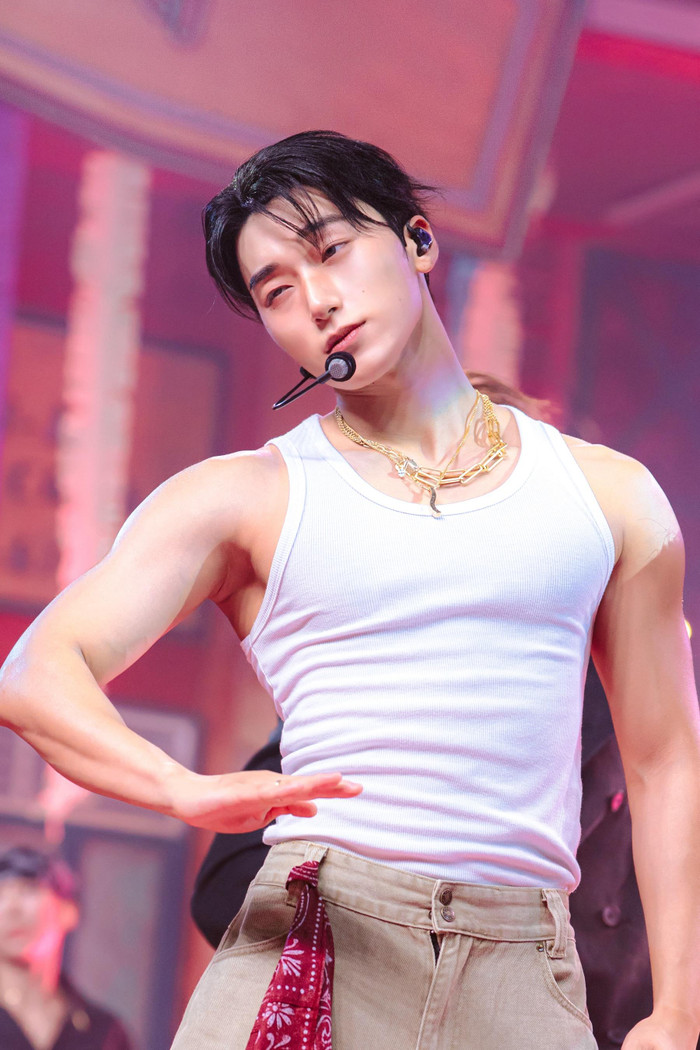 Màn vũ đạo của San (ATEEZ) với ca khúc BAD đã trở thành một hiện tượng trên mạng xã hội.&nbsp;