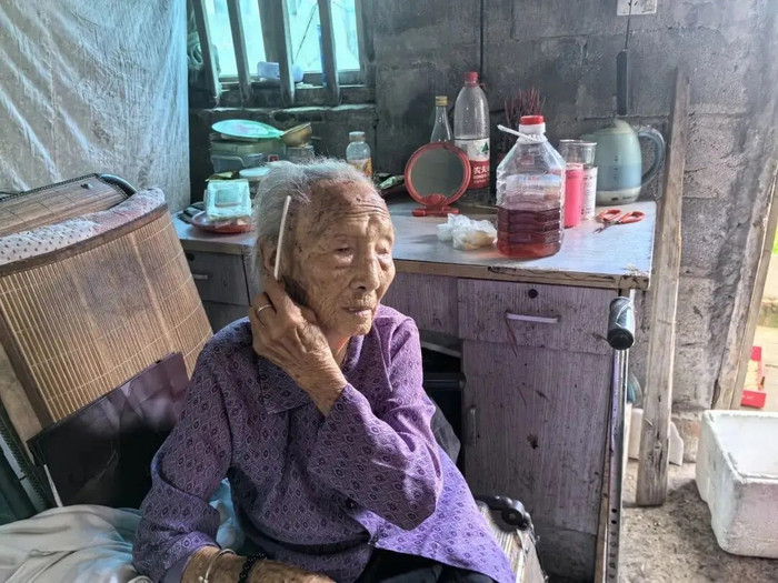 Cụ bà 104 tuổi ngủ tới 18 tiếng mỗi ngày, bí quyết sống thọ khiến nhiều người bất ngờ Ảnh 4