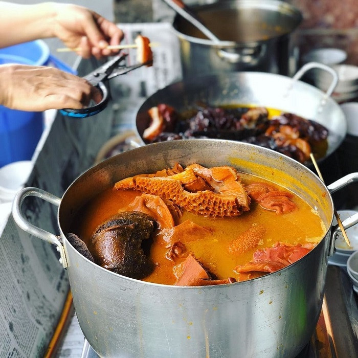Phá lấu. Ảnh: Sưu tầm
