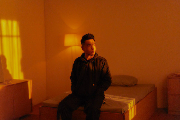 Phúc Du vừa đầu quân vào cùng công ty với Bích Phương.