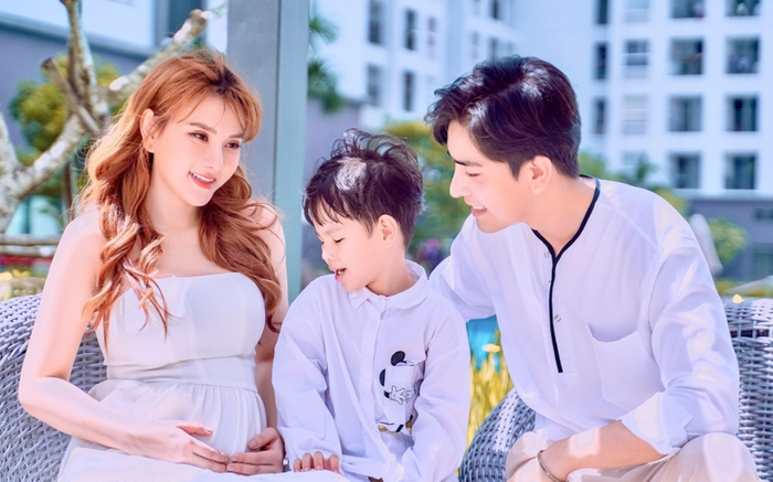 Bụng bầu vượt mặt, Thu Thủy vẫn không ngại khó khăn thực hiện MV ghi lại khoảnh khắc đáng nhớ chuẩn bị chào đón công chúa nhỏ Ảnh 2