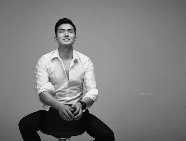 Những thầy giáo 9X nổi tiếng bởi ngoại hình điển trai cùng loạt thành tích đáng nể Ảnh 1