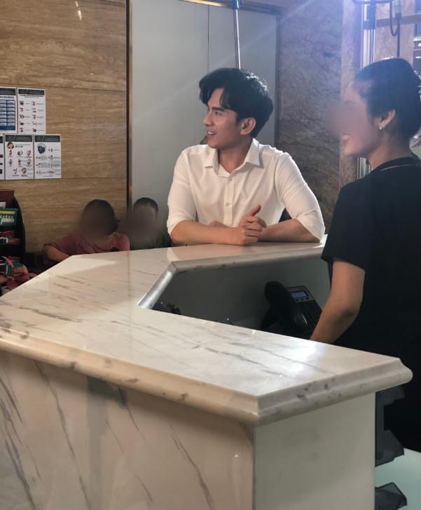 Hình ảnh góc nghiêng vô cùng điển trai của Đan Trường khiến dân tình không khỏi bấn loạn