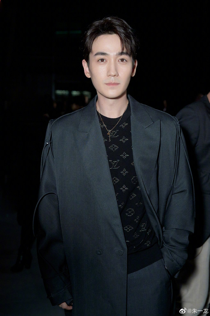 Top 5 độ hot của nghệ sĩ Hoa Ngữ: Tiêu Chiến hiển nhiên dẫn đầu, Chu Nhất Long gây bất ngờ lớn! Ảnh 5