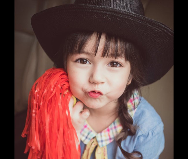 Cuộc sống của 'thiên thần lai' từng được mệnh danh là 'cô bé đẹp nhất Thái Lan' sau 6 năm nổi tiếng giờ ra sao? Ảnh 8