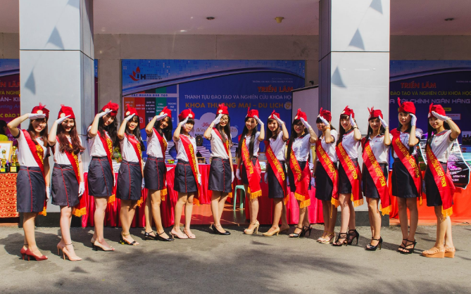 Những trường Đại học có đồng phục sinh viên đẹp nhất Việt Nam Ảnh 13