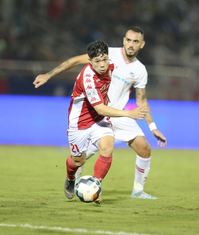 CLB TP HCM chờ đợi Công Phượng tiếp tục tỏa sáng ở trận gặp SLNA.