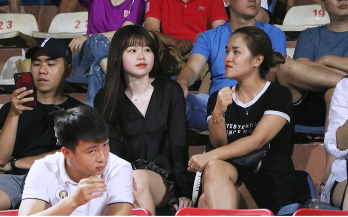 Huỳnh Anh hủy bỏ trạng thái 'hẹn hò' với Quang Hải Ảnh 2