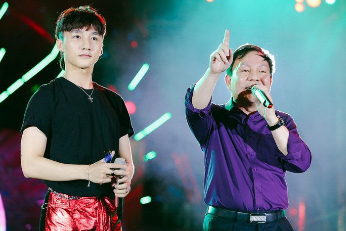 Ông chú Viettel cover #EKSCTS của Erik, còn có hẳn MV lyric 'xịn sò' thế này bảo sao dân mạng không trầm trồ Ảnh 6