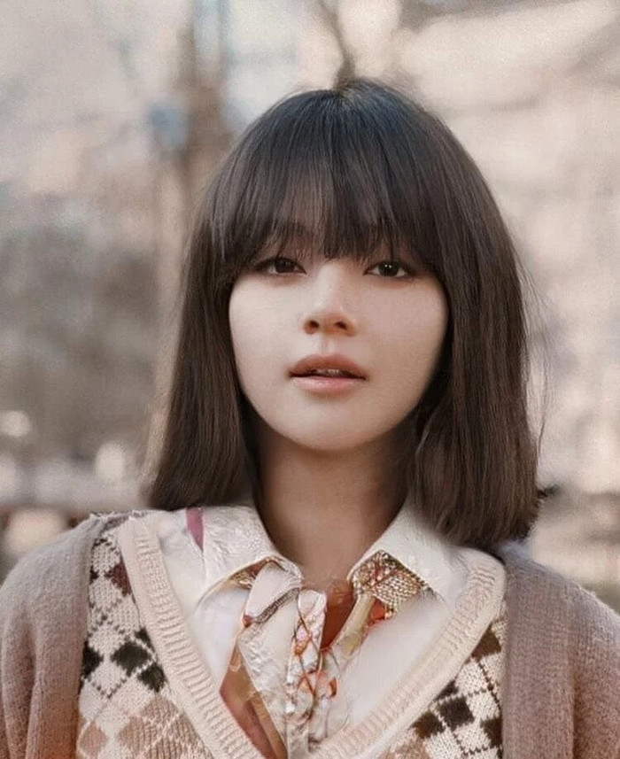 Theo trào lưu hoán đổi giới tính, cùng chiêm ngưỡng BTS phiên bản nữ cực xinh gái dưới bàn tay chỉnh ảnh của fan Ảnh 23