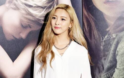 Luna chính thức phát hành sản phẩm đầu tiên nhưng lại là... 1 bản cover 'chưa tới' Ảnh 4