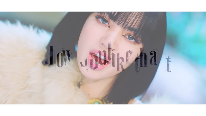 Mái tóc đen đúng nghĩa của Lisa cuối cùng cũng quay lại.