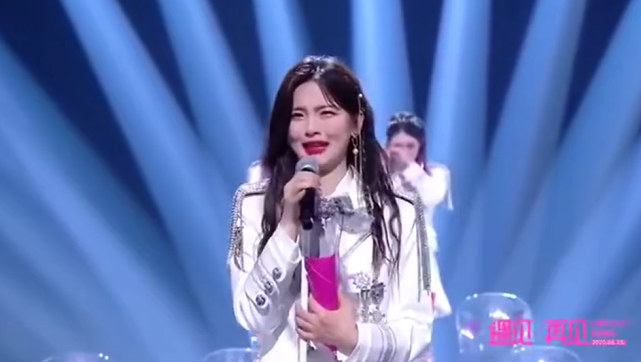 Lời phát biểu của Dương Siêu Việt khiến người xem vừa thấy thương vừa thấy hài Ảnh 13