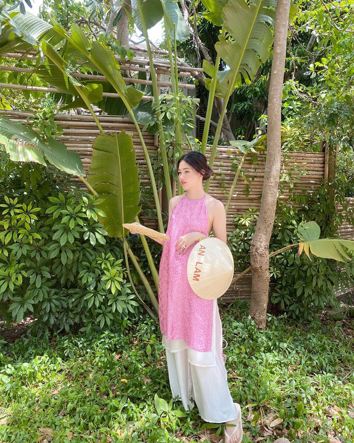 Copy thiết kế 'Phố cổ' của H'Hen Niê - Kiều Loan, National Costume cho Khánh Vân bị chê tới tấp Ảnh 13