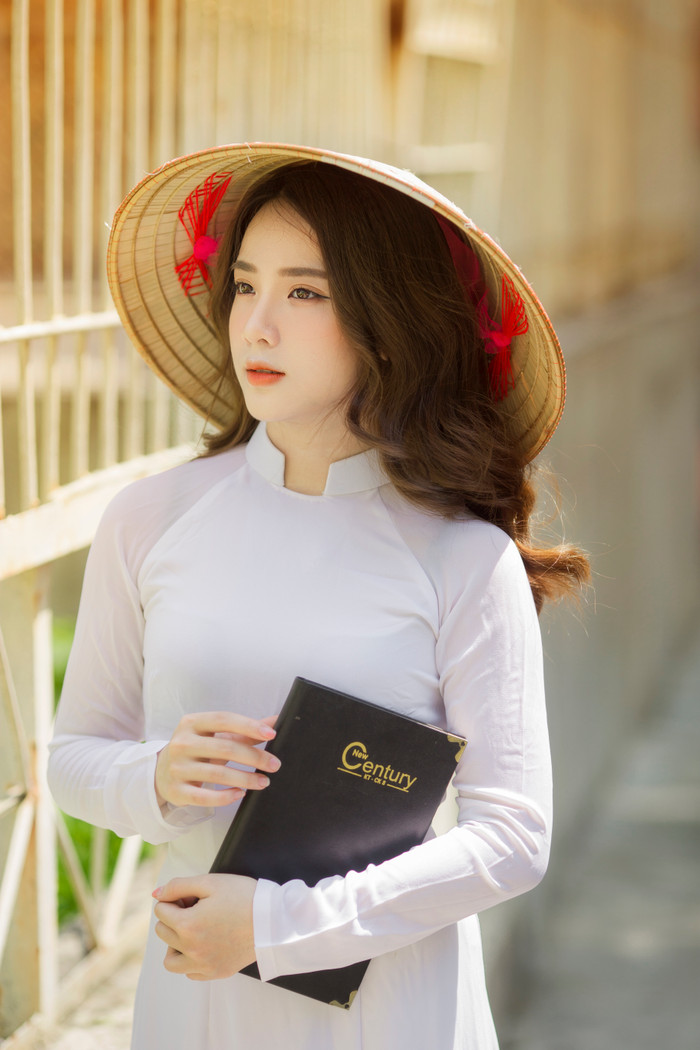 Nữ sinh Đại học Thủy Lợi thu hút ánh nhìn qua loạt ảnh duyên dáng trong tà áo dài trắng Ảnh 9