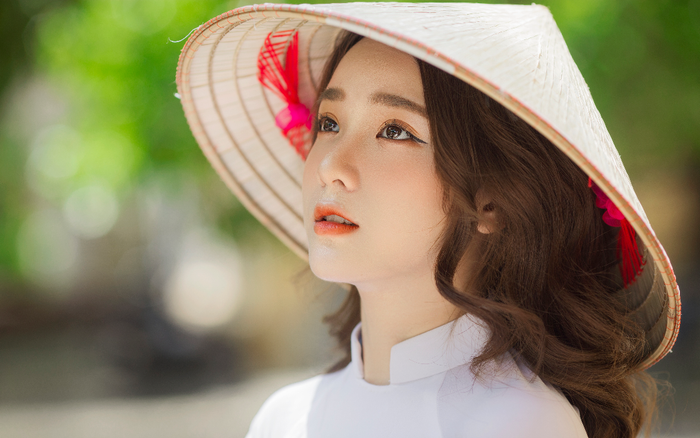 Nữ sinh Đại học Thủy Lợi thu hút ánh nhìn qua loạt ảnh duyên dáng trong tà áo dài trắng Ảnh 2