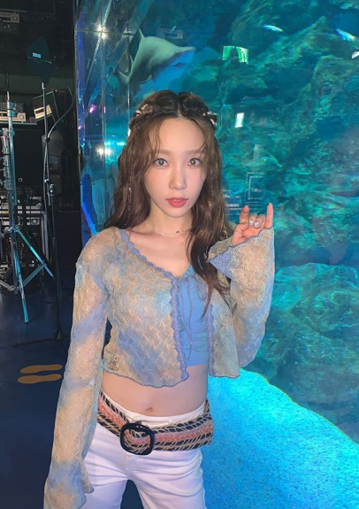 Xem ngay bộ ảnh mới của Taeyeon: Nàng mỹ nhân ngư xinh đẹp ở độ tuổi ngoài 30 Ảnh 8