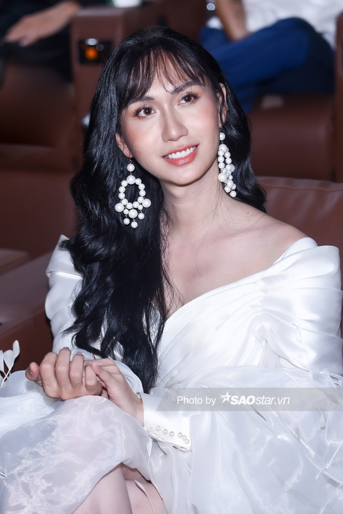 Lynk Lee: 'Tôi hỏi kinh nghiệm một chị chuyển giới trong showbiz, nhưng họ không trả lời' Ảnh 5